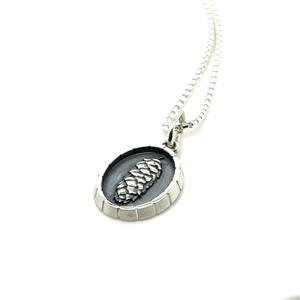 Juwelier Schell 165473 Cuckoowelen Fassanhänger Tannenzapfen 165473